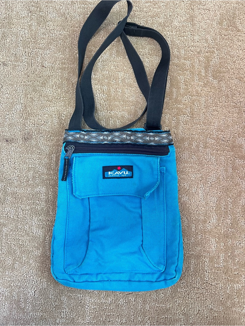 Kavu Bright Teal Compact Crossbody Bag with Black Strap